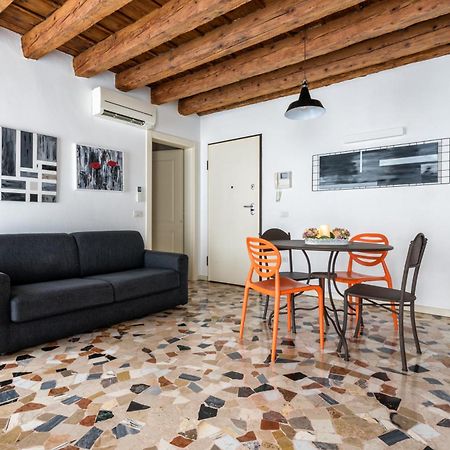 Lovely Apartment In Vicenza Exteriör bild